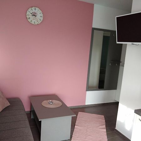Apartmani Verica Karlobag Exteriér fotografie