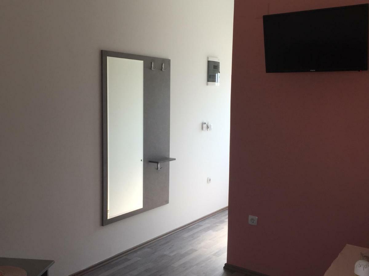 Apartmani Verica Karlobag Exteriér fotografie