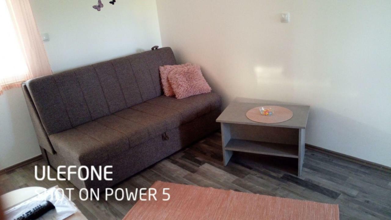 Apartmani Verica Karlobag Exteriér fotografie